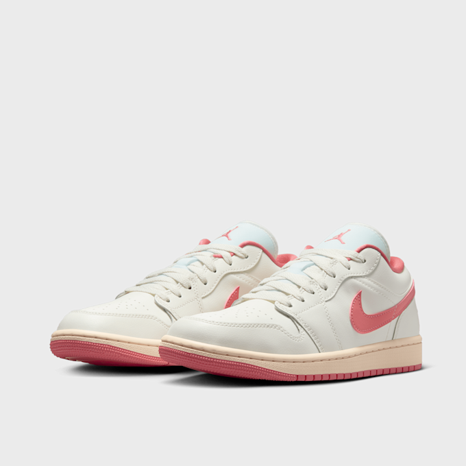 Jordan WMNS Air Jordan 1 Low beige 42349 4
