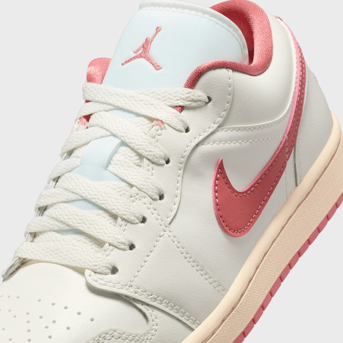 Jordan WMNS Air Jordan 1 Low beige 42349 7
