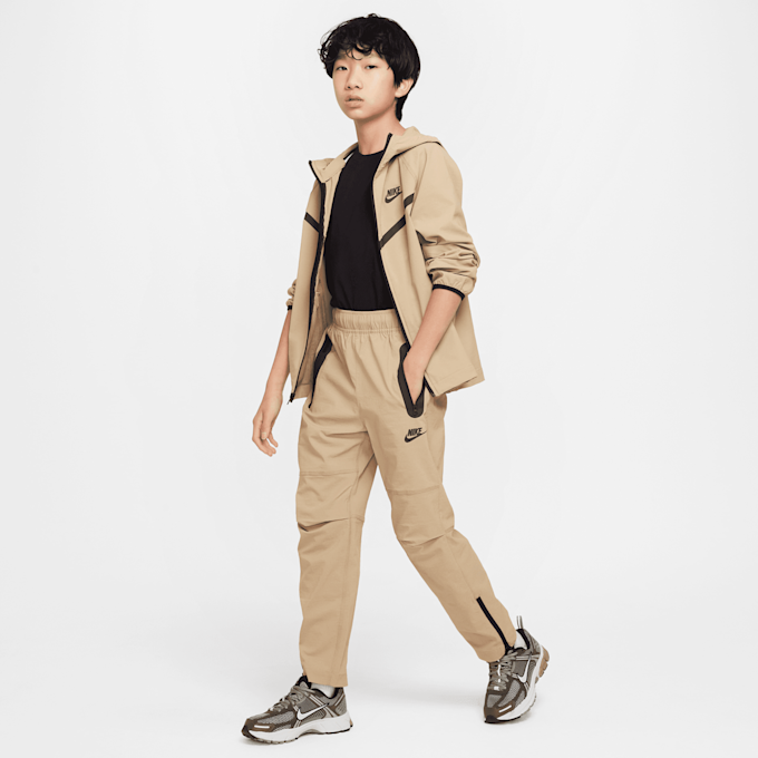 Nike   Sportswear Tech Woven Jacket beige 42365 9