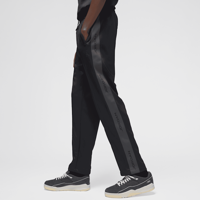Jordan Essentials Track Pants noir 42402 2