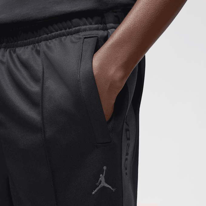 Jordan Essentials Track Pants noir 42402 6