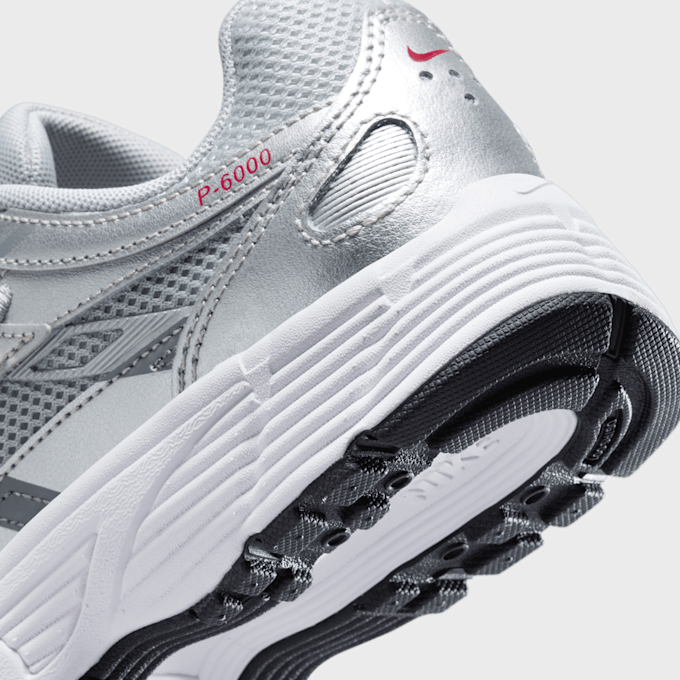 Nike   P-6000 (GS) zilver 42526 8