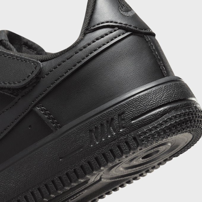 Nike Force 1 Low EasyOn (PS) noir 42565 8