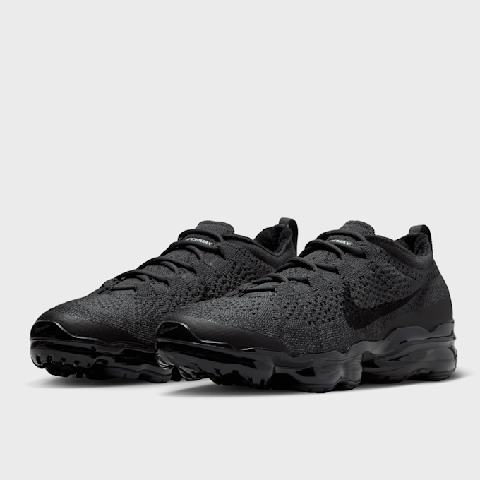 Nike Air VaporMax Flyknit crna 42553 4