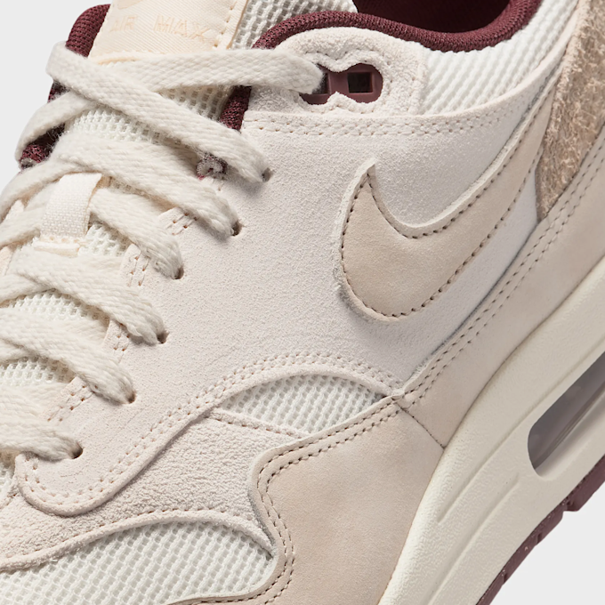 Nike Air Max 1 PRM beige 42593 7
