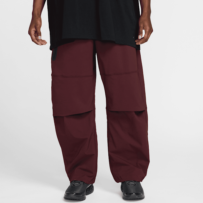 Nike Tech Woven Pants czerwony 42623 1