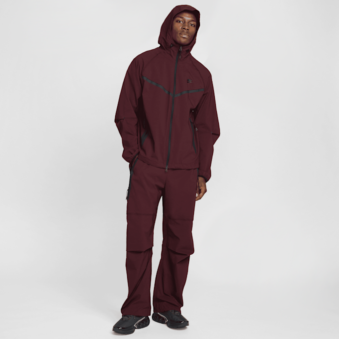 Nike Tech Woven Pants czerwony 42623 9