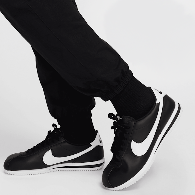 Nike Club Woven Cargo Pants noir 42624 5