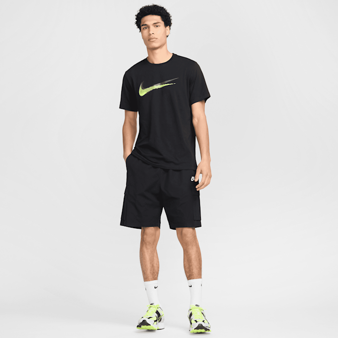 Nike Sportswear T-Shirt noir 42671 4