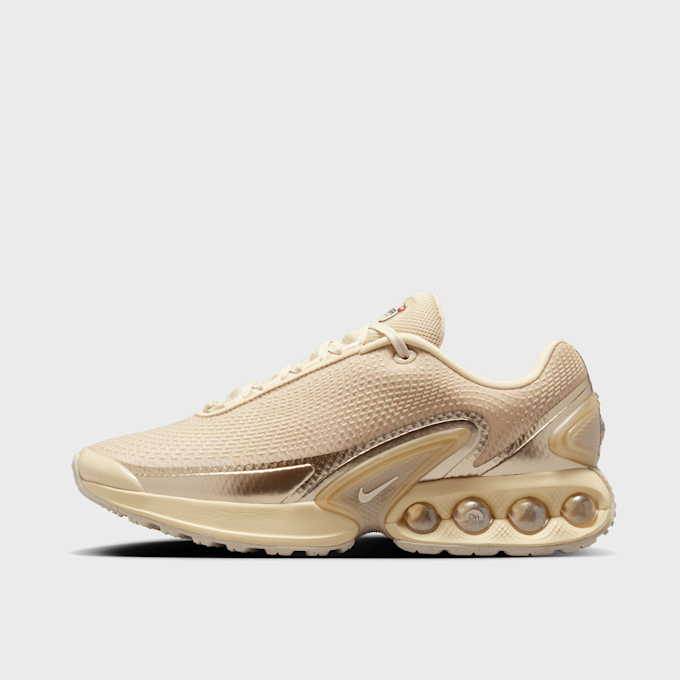 Nike   WMNS Air Max Dn beige 42751 1