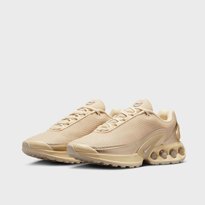 Nike   WMNS Air Max Dn beige 42751 4
