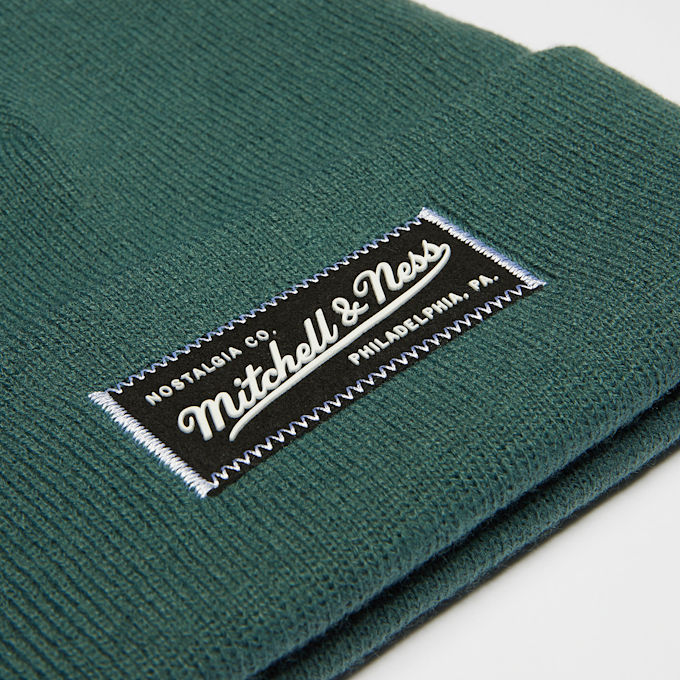 Mitchell & Ness Branded Patch Logo Beanie vert 42770 3