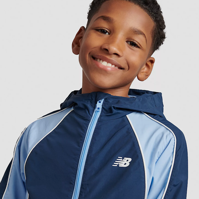 New Balance Varsity Woven Jacket niebieski 45270 3
