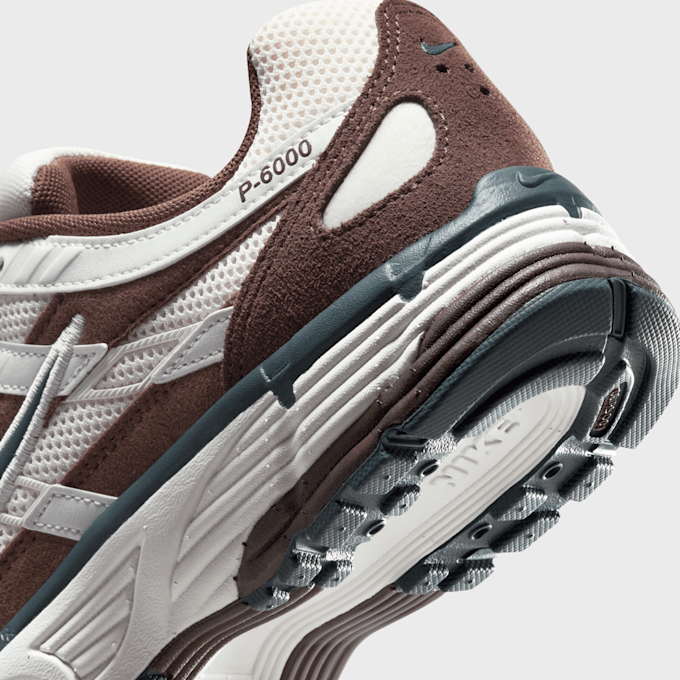 Nike WMNS P-6000 brun 44993 8