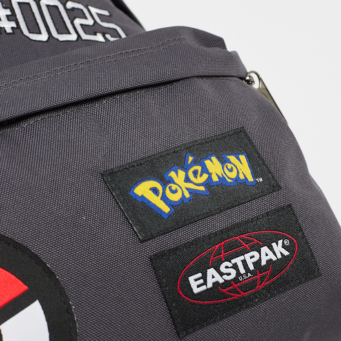Eastpak Day Pak'r Pokemon Patches grau 45278 4
