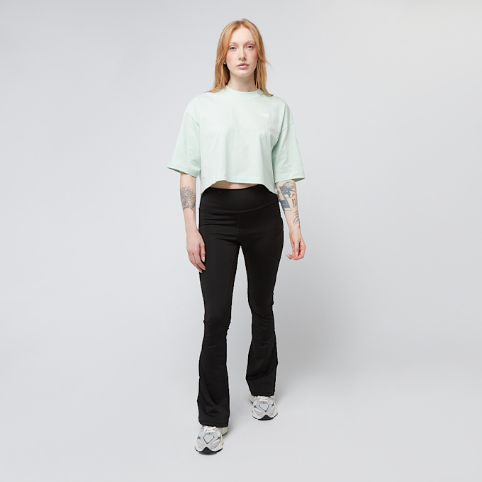 New Balance Reimagined Oversized Waist T-Shirt vert 45393 4