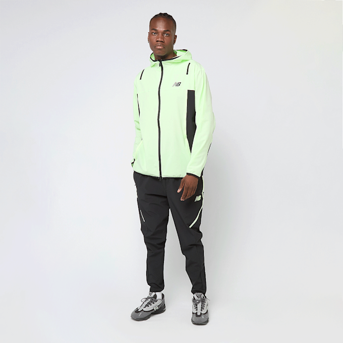 New Balance Woven Tapered Track Pant schwarz 45465 5