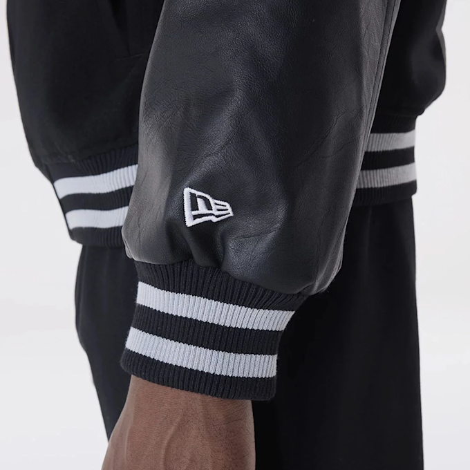New Era NFL Varsity Jacket Las Vegas Raiders negro 45532 7