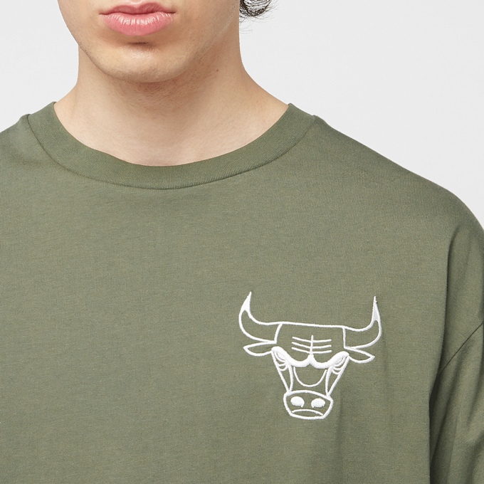 New Era NBA League Essential Oversized Tee Chicago Bulls vert 45546 3