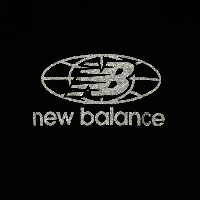 New Balance Reflective Globe Graphic Tee zwart 45645 4