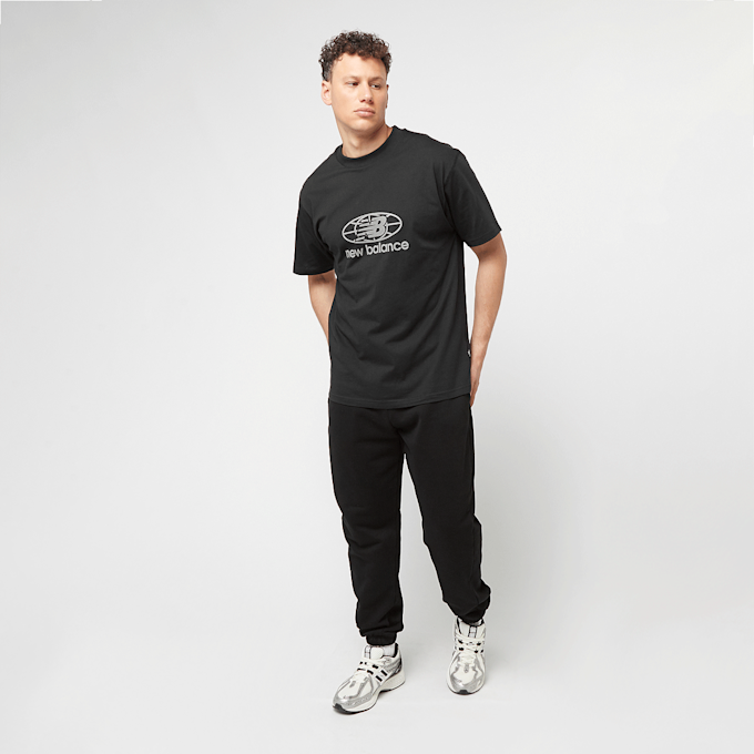 New Balance Reflective Globe Graphic Tee zwart 45645 5