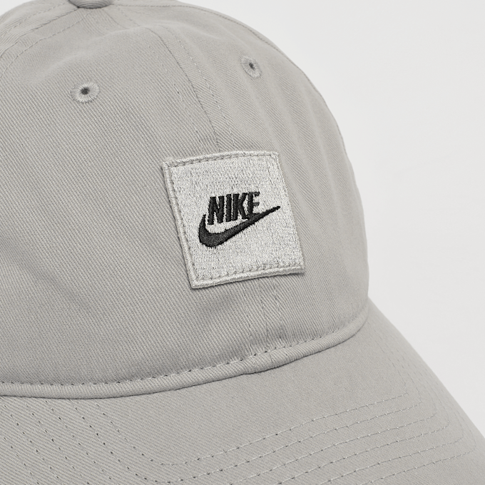 Nike Box Futura Club Cap grijs 46205 4