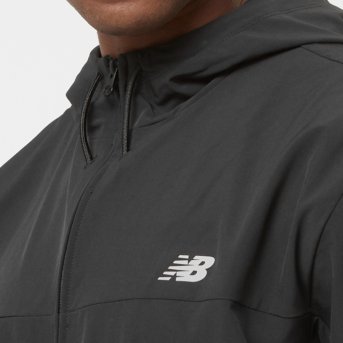 New Balance Woven Hooded Jacket czarny 46209 3