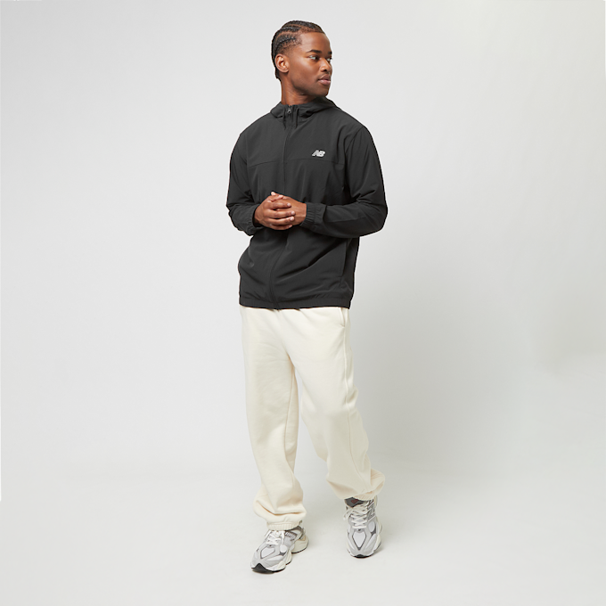 New Balance Woven Hooded Jacket czarny 46209 5