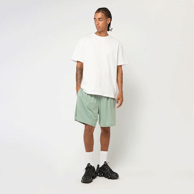 Under Armour Tech Vent 7in Shorts grün 46346 4