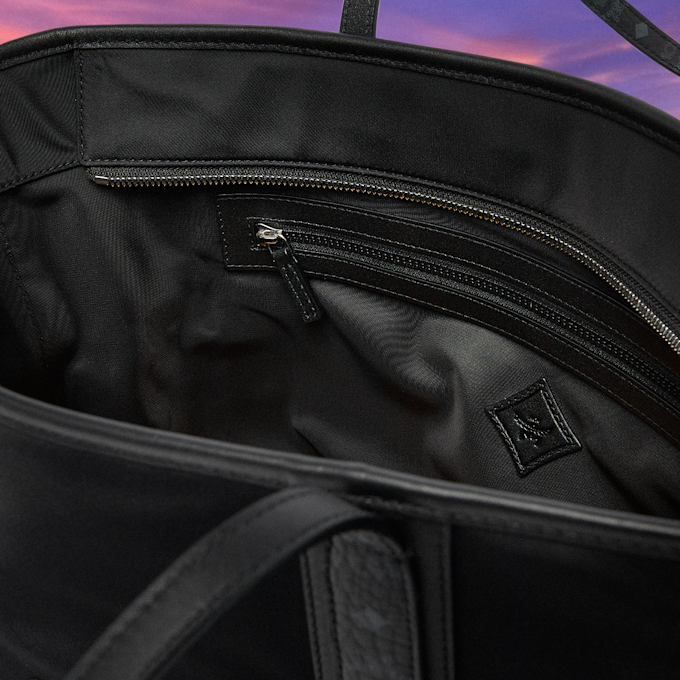 MCM x SNIPES Liz Shopper Medium negro 46393 5