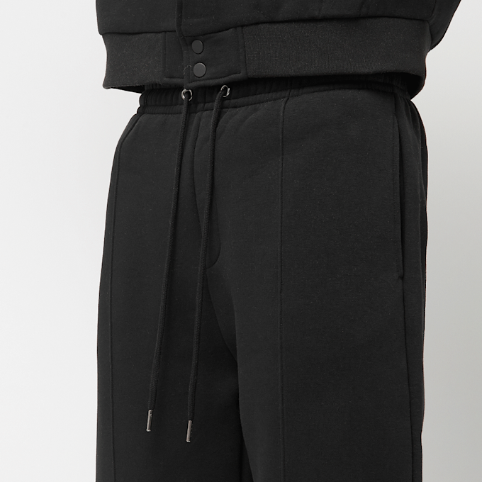 Urban Classics Fluffy Pintuck Trackpants crna 46406 3