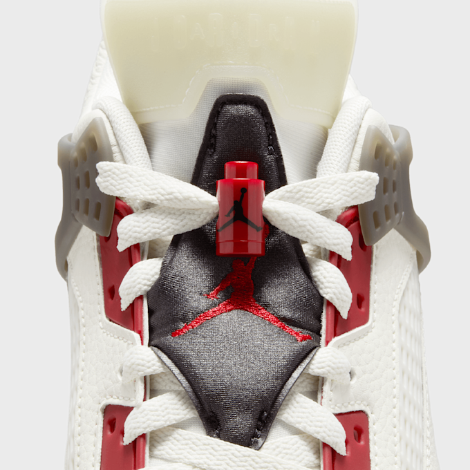 Jordan Spizike Low bege 46452 9