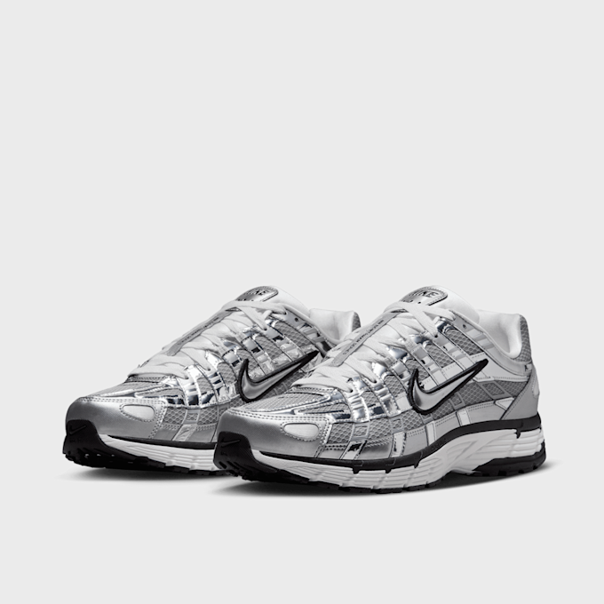 Nike WMNS P-6000 argento 46490 4