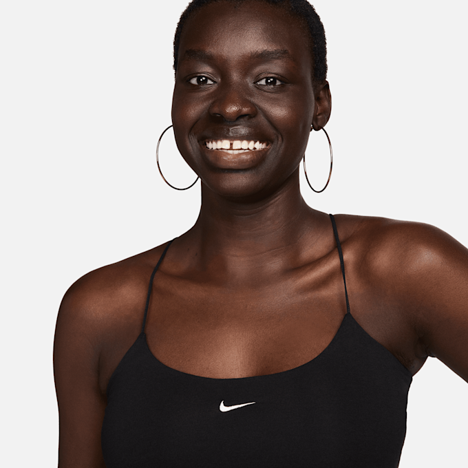 Nike Sportswear Chill Knit Cami-Tanktop czarny 46508 3