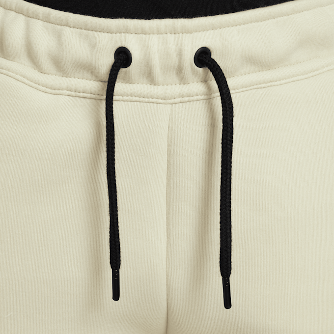 Nike Junior Sportswear Tech Fleece Short bege 46578 4