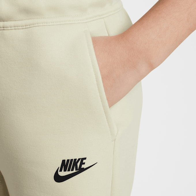 Nike Junior Sportswear Tech Fleece Short bege 46578 5