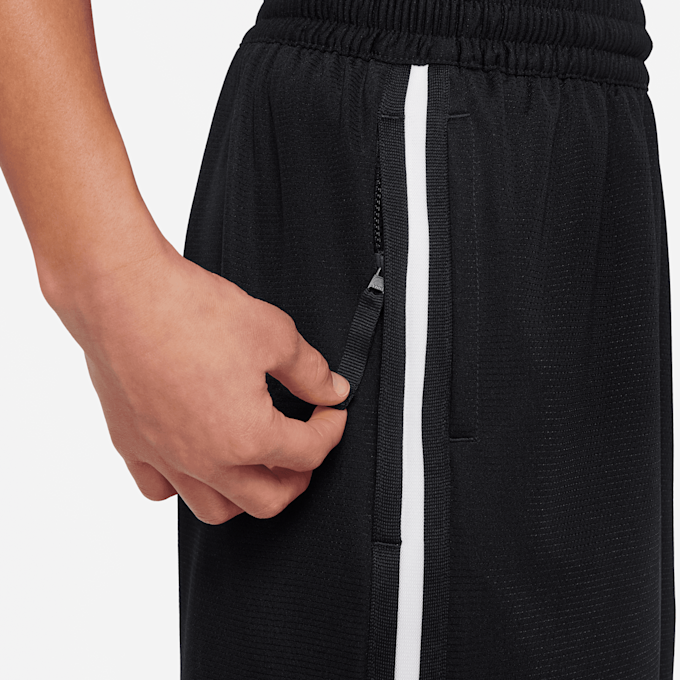 Nike Dri-FIT DNA 24 Shorts zwart 46582 6
