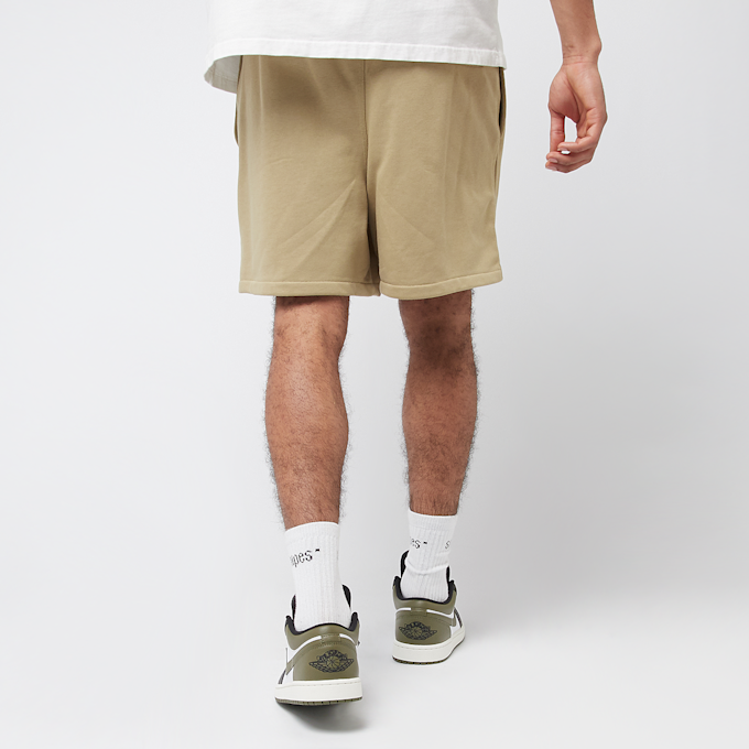Nike   Club Flow French-Terry Shorts beige 46596 2