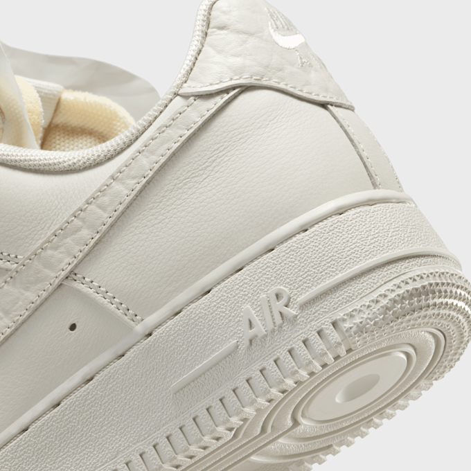 Nike WMNS Air Force 1 Low Premium marrón 46687 8