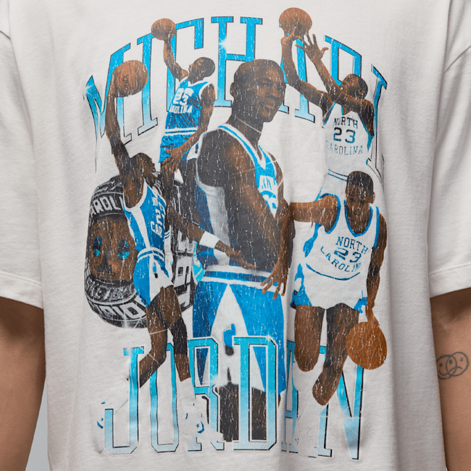 Jordan Flight Essentials Graphic T-Shirt beige 46891 3
