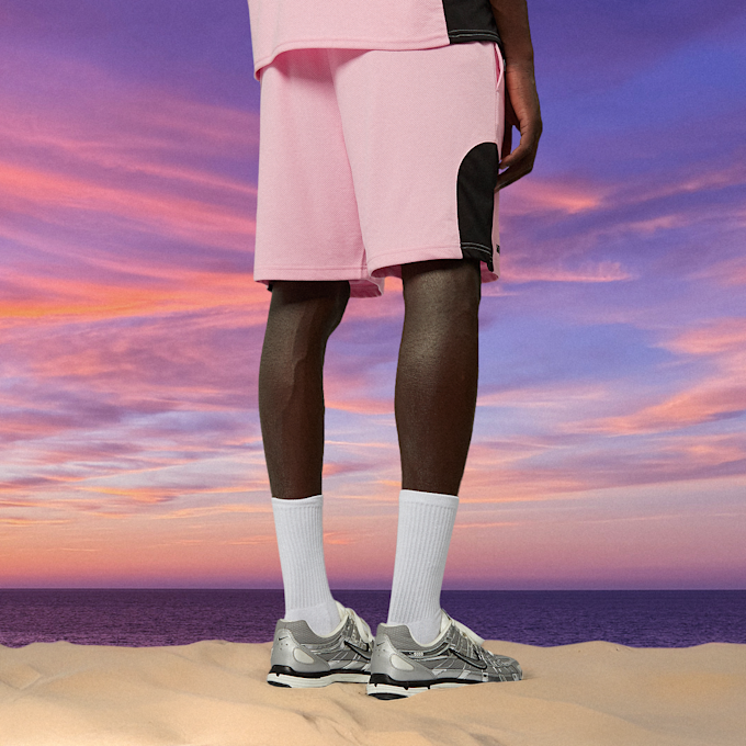 MCM x SNIPES Soccer Shorts lichtroze 47066 3
