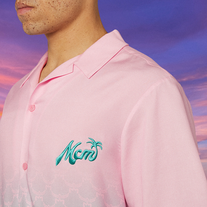 MCM x SNIPES Gradient Resort Shirt lichtroze 47068 3