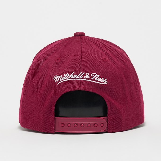Mitchell & Ness Rubber Patch Classic Red Own Brand rood 47337 2
