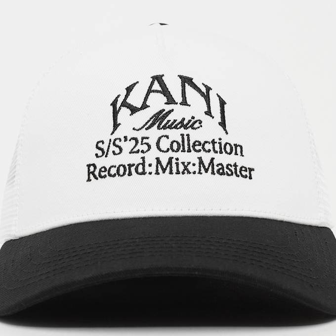 Karl Kani Woven Signature Kani Music Trucker Cap weiß 47398 4