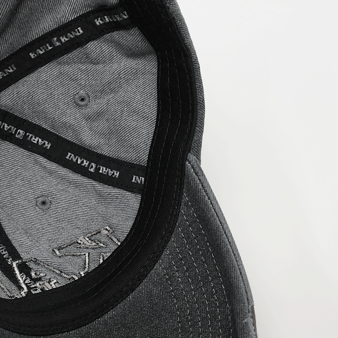 Karl Kani Serif Distress Denim Dad Cap grau 47404 3