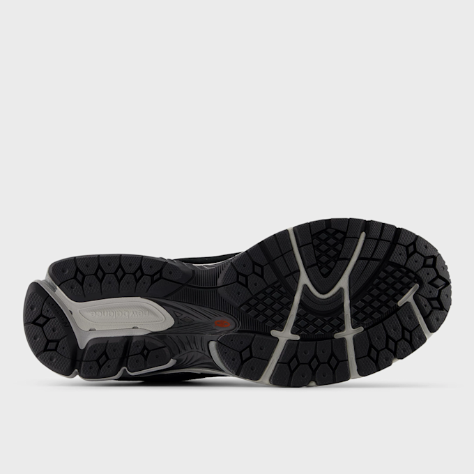 New Balance 2002 black noir 47597 4