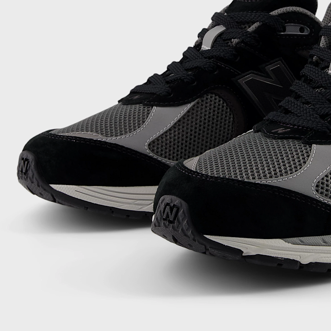 New Balance 2002 black noir 47597 6