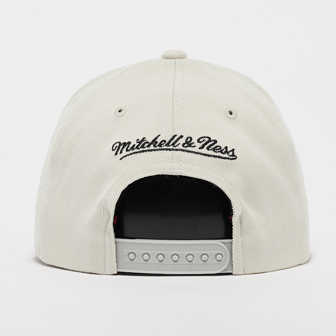 Mitchell & Ness Bulls Classic Red Chicago Bulls beige 47593 2