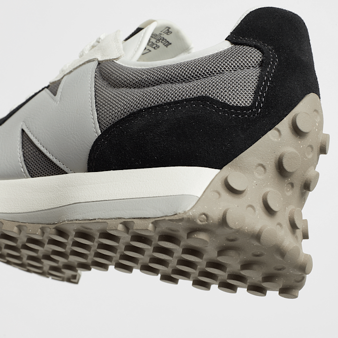 New Balance 327 schwarz 47602 7