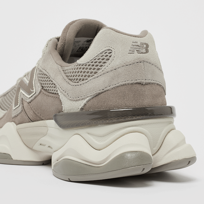 New Balance 9060 brun 47611 7